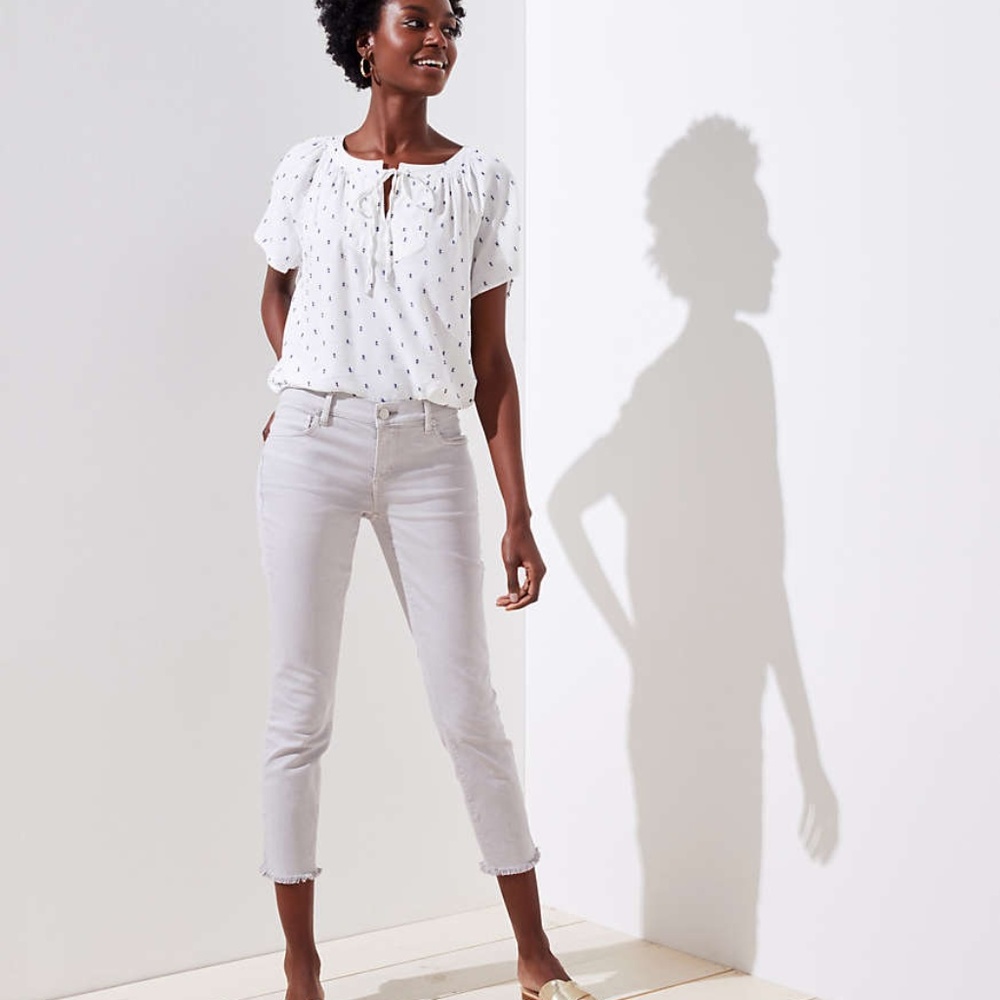 NWT LOFT Modern Frayed Skinny Crop Jeans